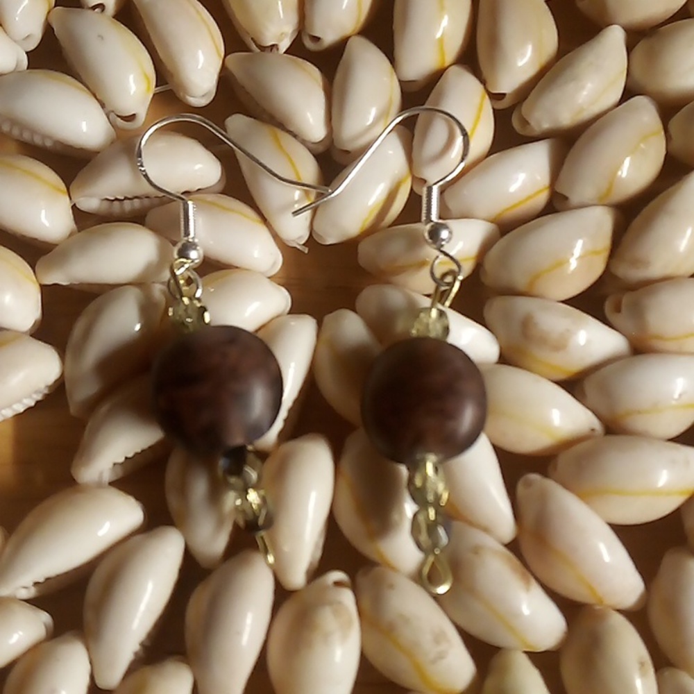 Bargain emporiums hand made elegant artisan Alaskan jewelry